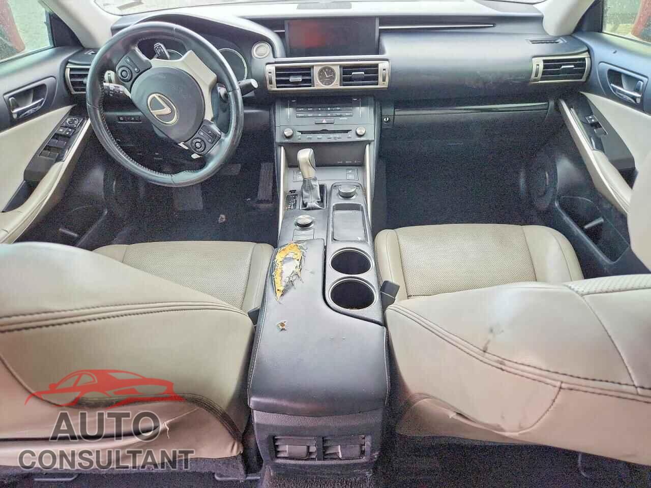 LEXUS IS 2015 - JTHBF1D24F5054565