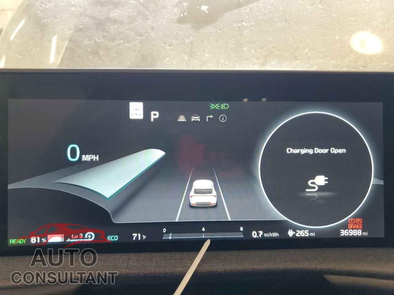KIA EV6 LIGHT 2023 - KNDC3DLC8P5122765
