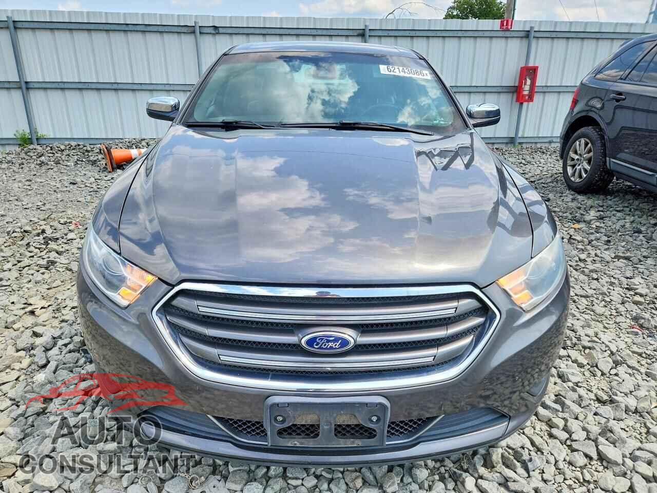 FORD TAURUS 2015 - 1FAHP2F84FG174067