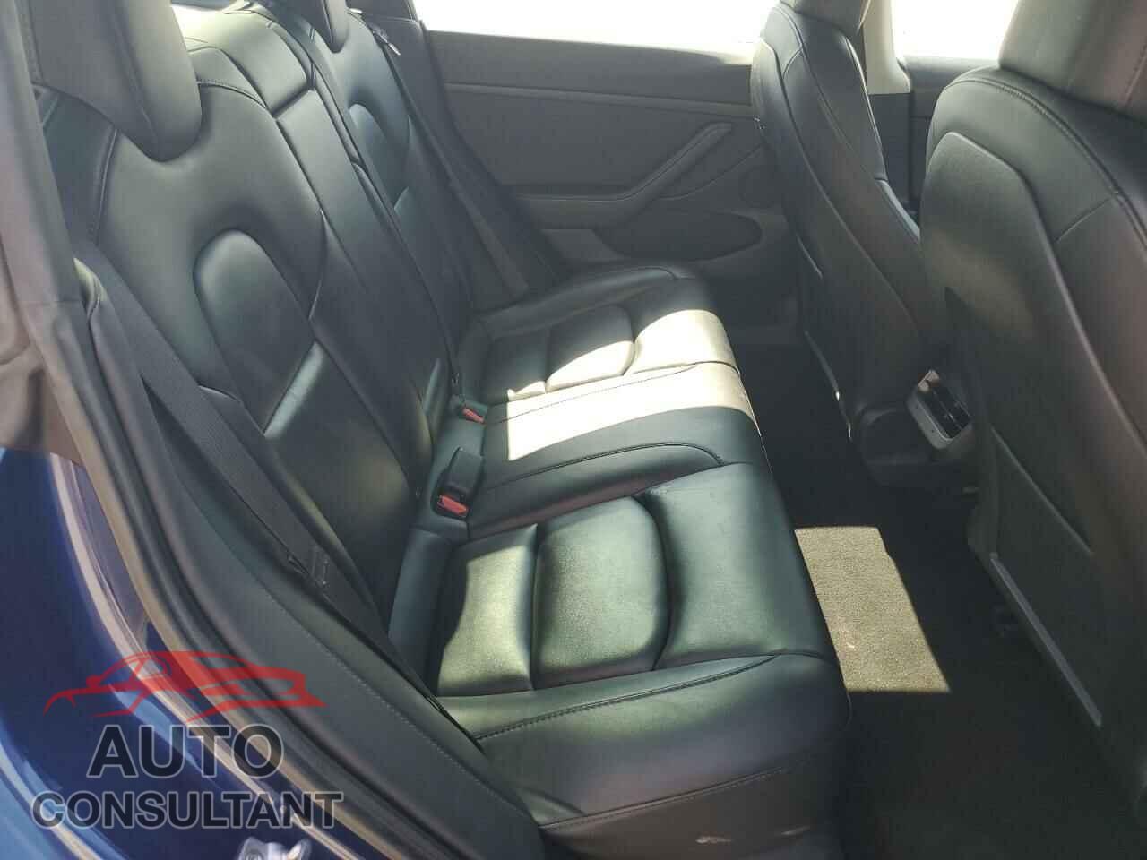 TESLA MODEL 3 2022 - 5YJ3E1EA5NF371900