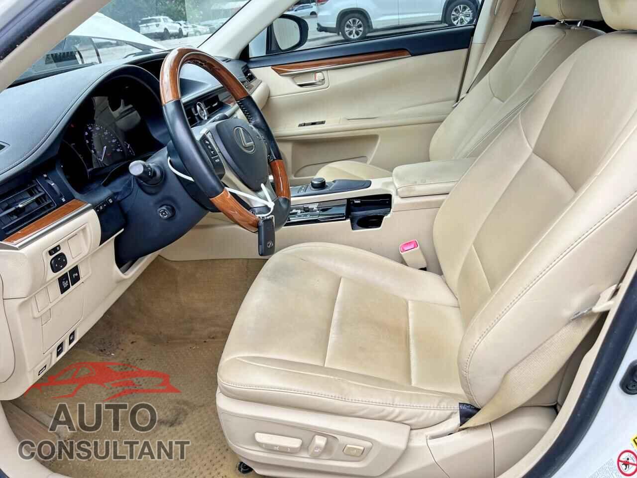 LEXUS ES300 2014 - JTHBW1GG4E2066562