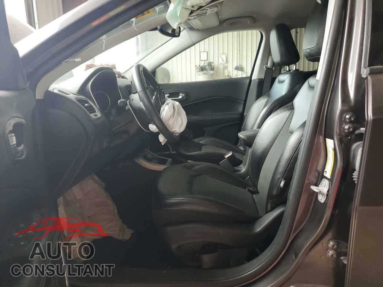 JEEP COMPASS 2019 - 3C4NJDBB8KT599809