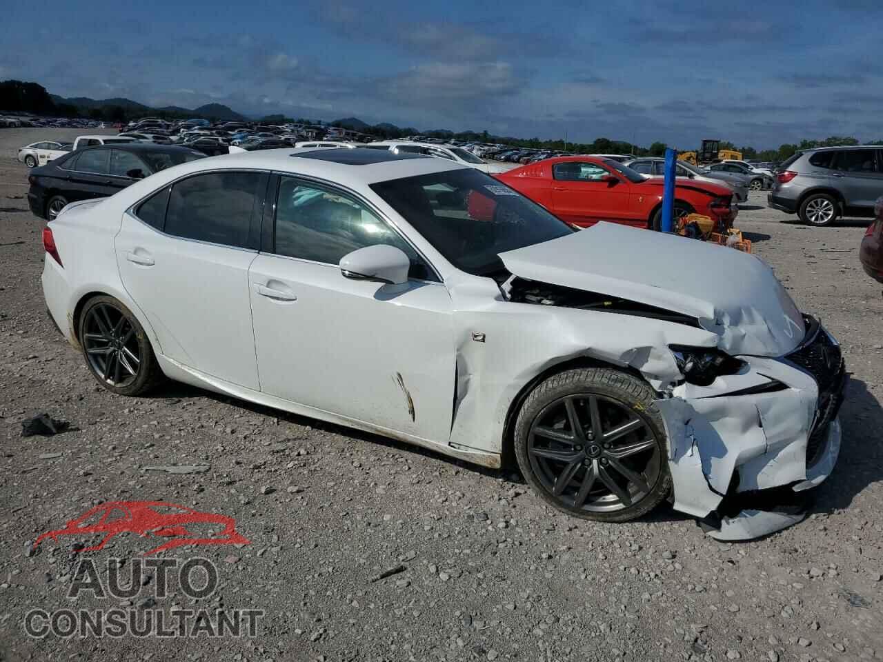 LEXUS IS 2015 - JTHCE1D24F5008287