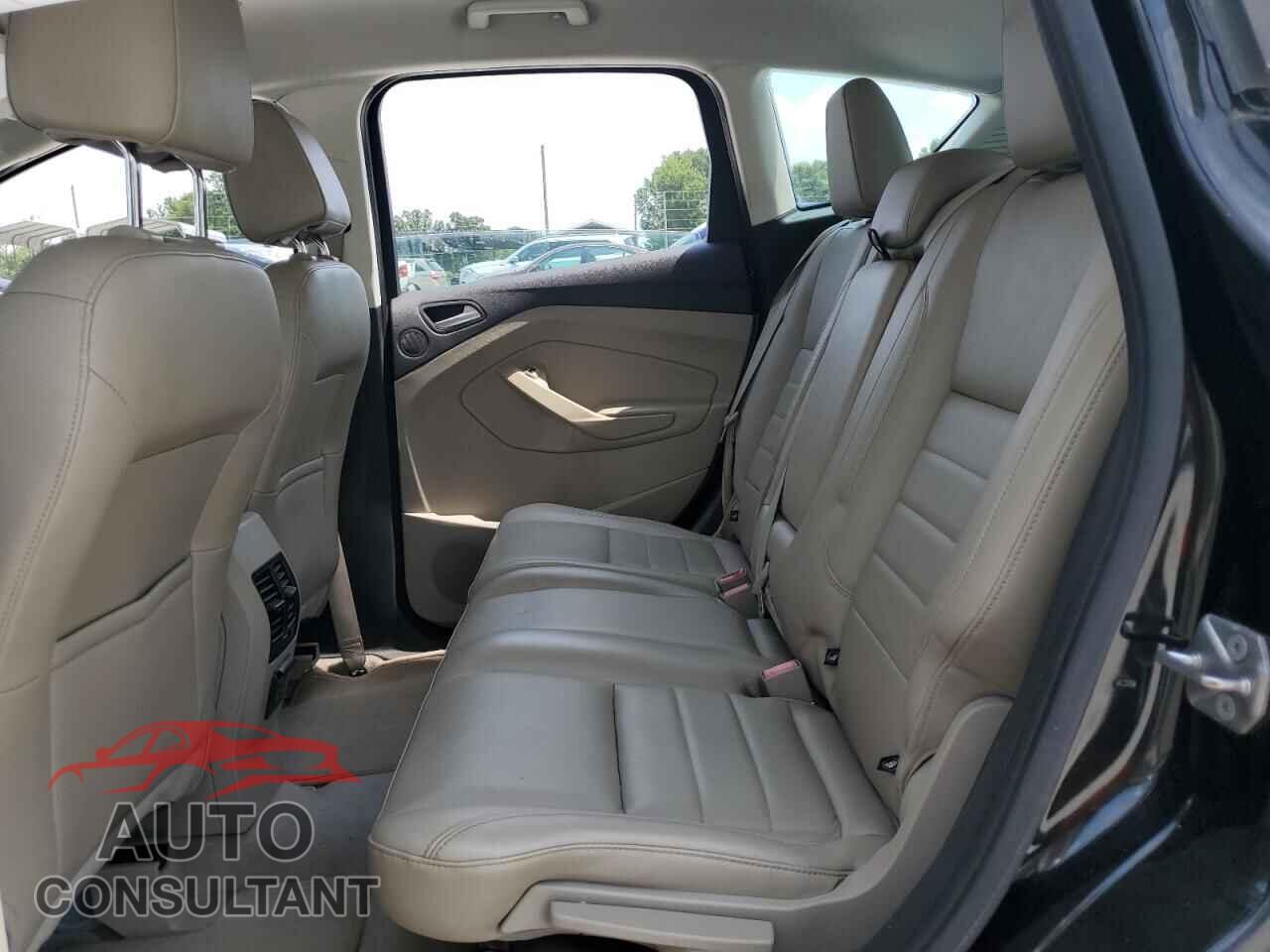 FORD CMAX 2014 - 1FADP5BU1EL516664