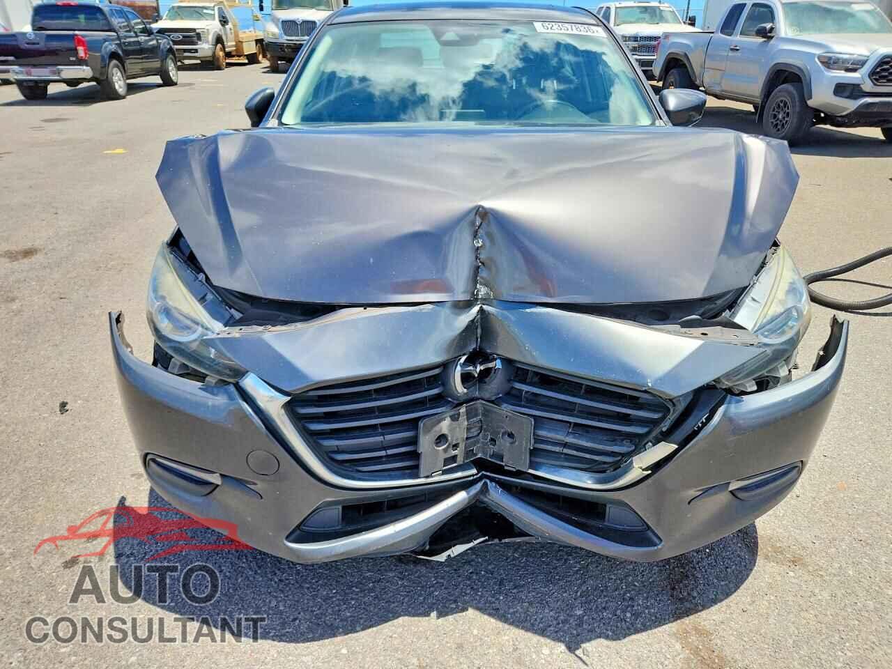 MAZDA 3 2018 - 3MZBN1V38JM256403