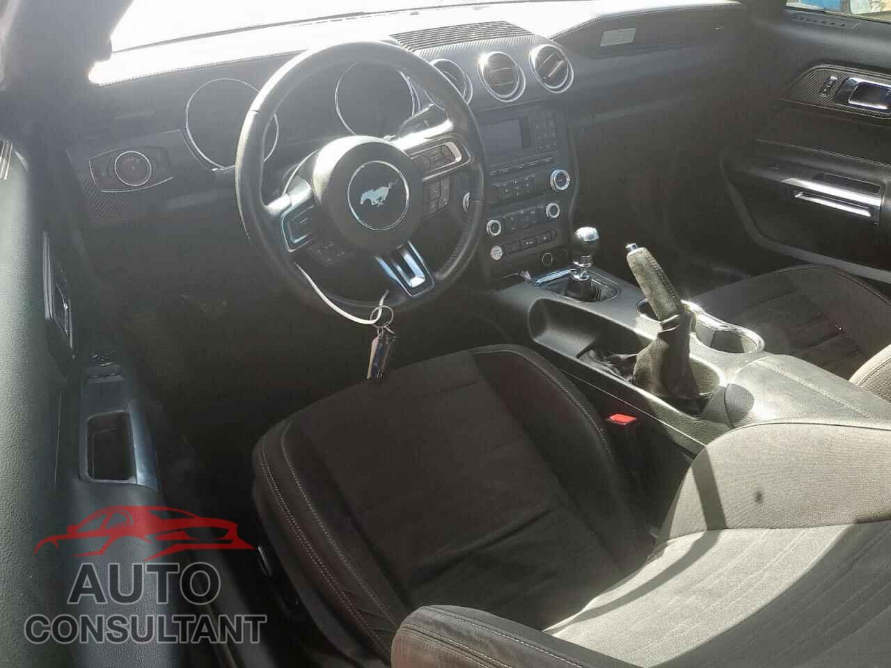FORD MUSTANG 2017 - 1FA6P8CF8H5210001