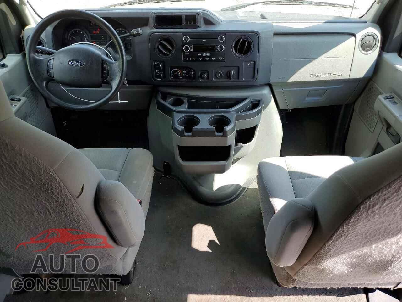 FORD ALL Models 2009 - 1FBSS31LX9DA80494
