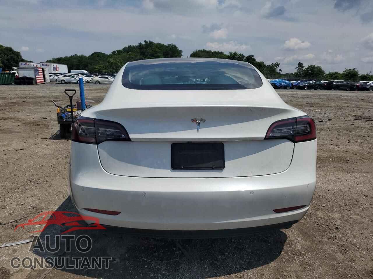 TESLA MODEL 3 2020 - 5YJ3E1EA6LF599305
