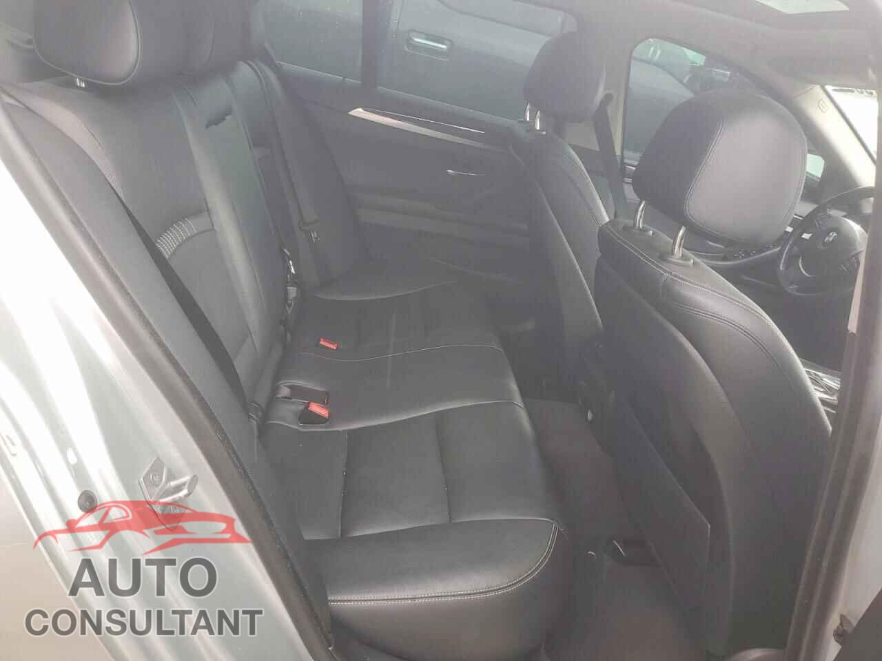 BMW 5 SERIES 2014 - WBA5B3C59ED537195