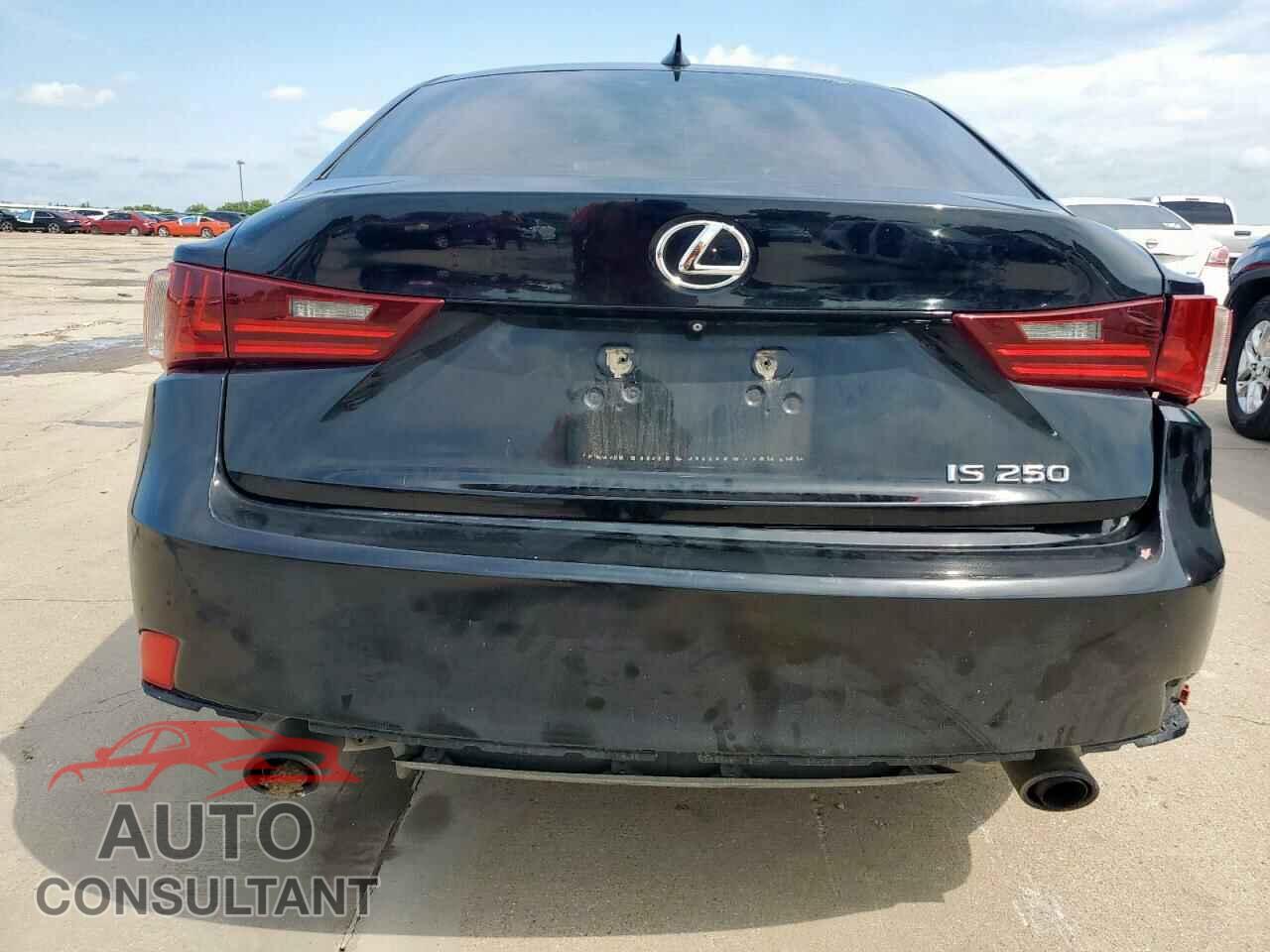 LEXUS IS 2015 - JTHBF1D27F5051711