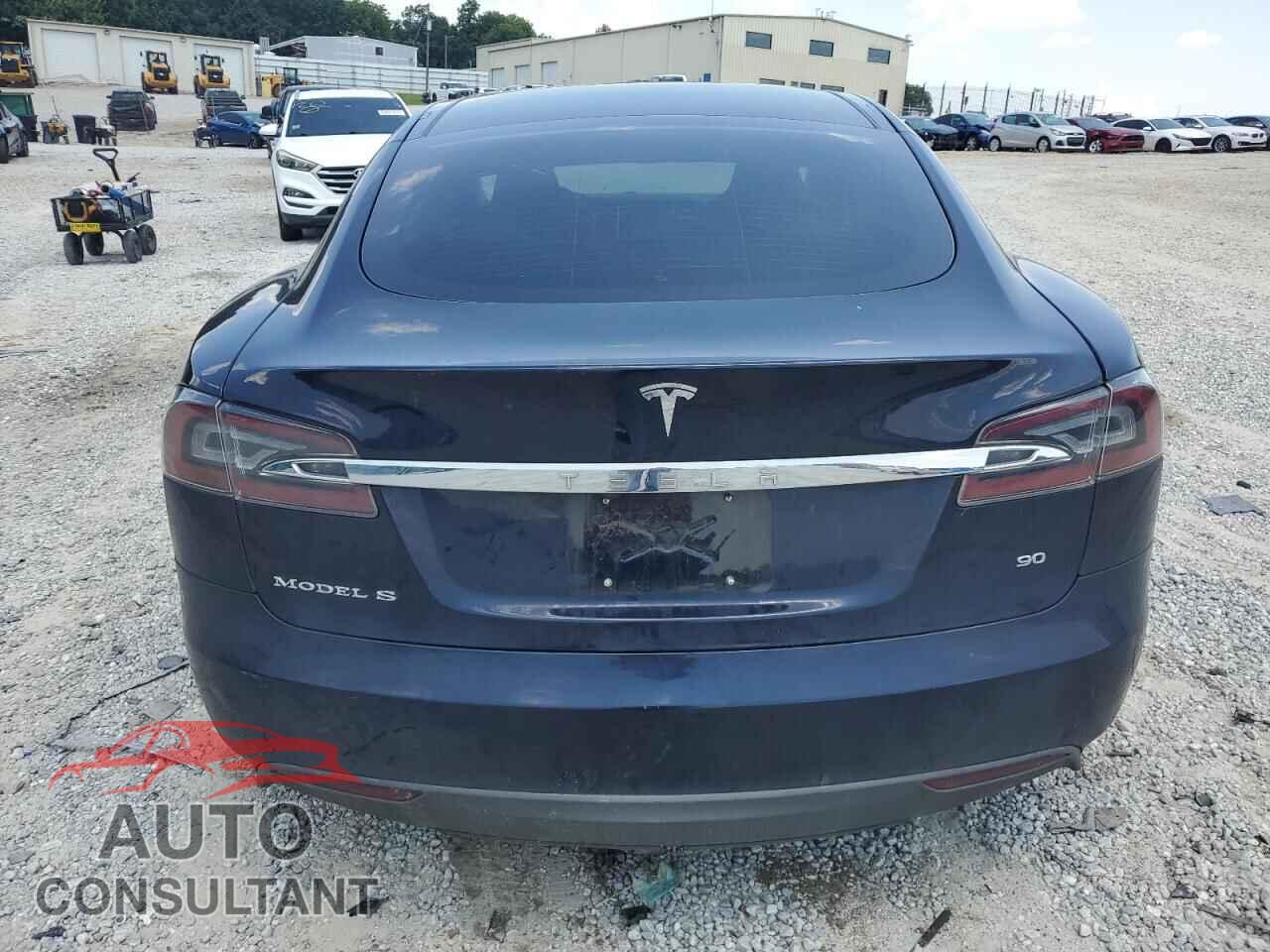 TESLA MODEL S 2013 - 5YJSA1DN8DFP04343