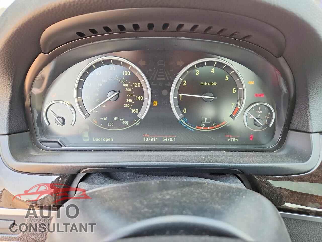 BMW 5 SERIES 2015 - WBA5B3C51FD545423