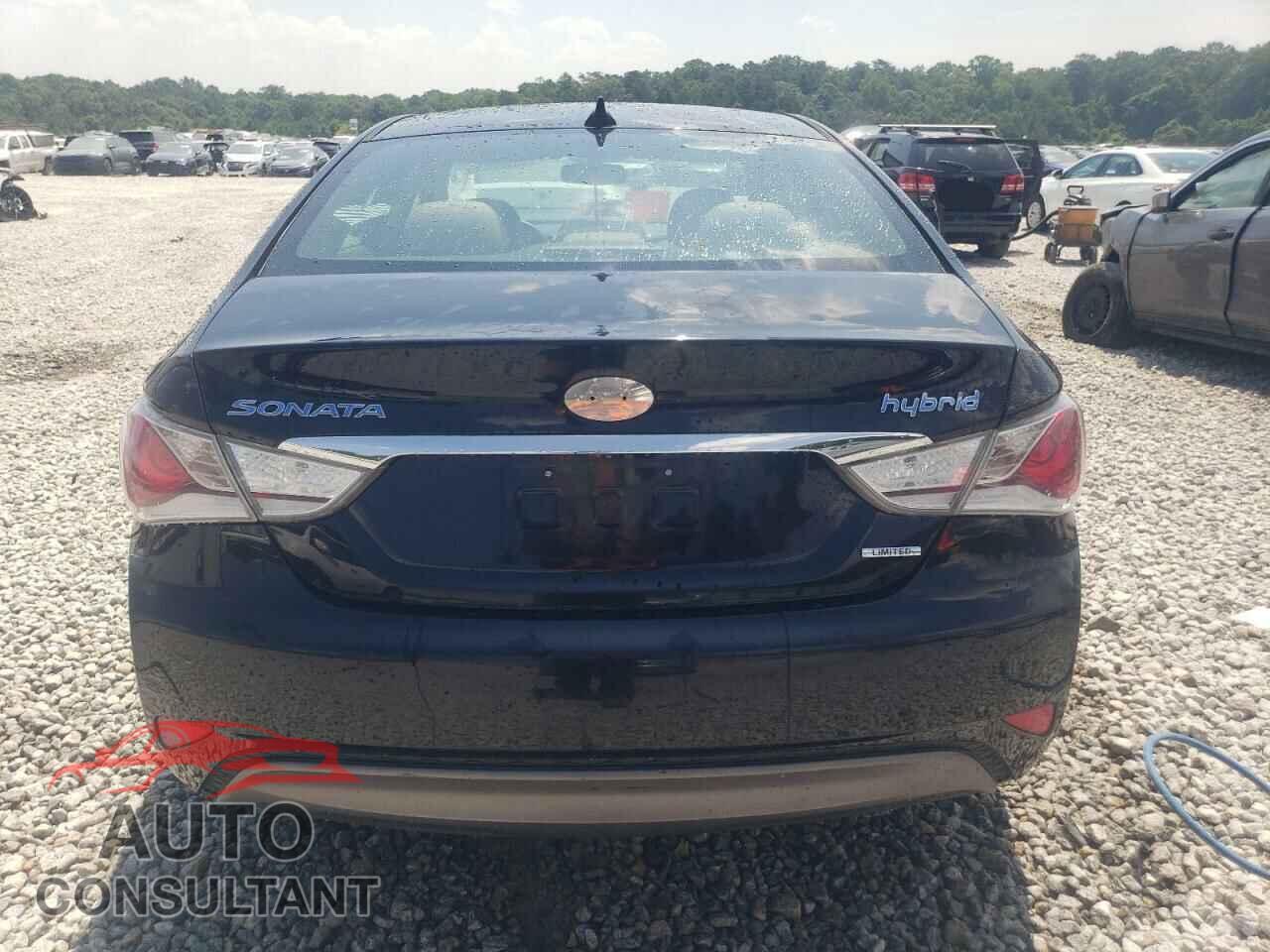 HYUNDAI SONATA 2013 - KMHEC4A4XDA096611