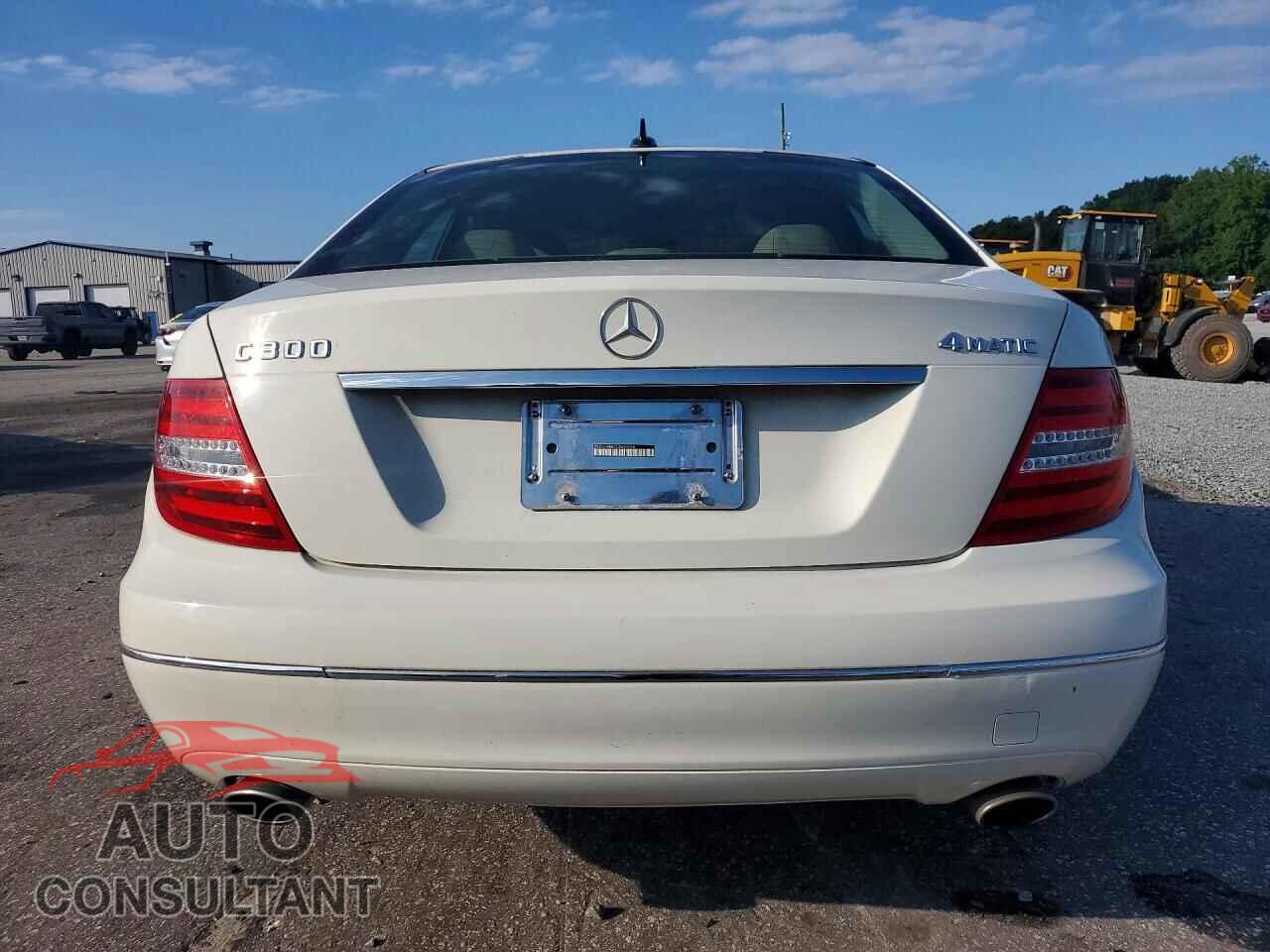 MERCEDES-BENZ C-CLASS 2012 - WDDGF8BB7CA649065