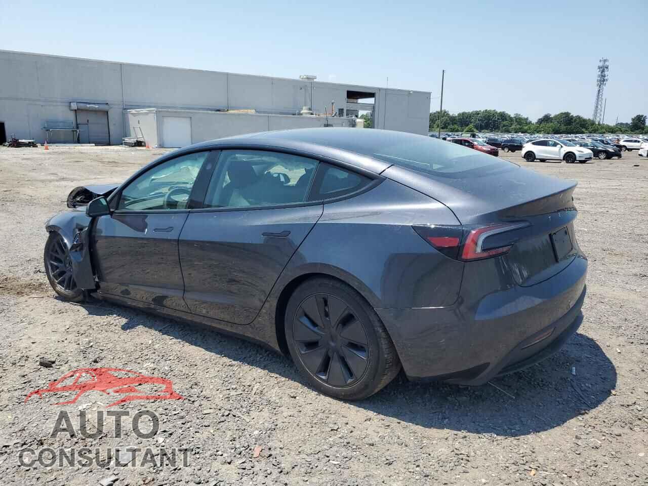 TESLA MODEL 3 2025 - 5YJ3E1EA2SF030059