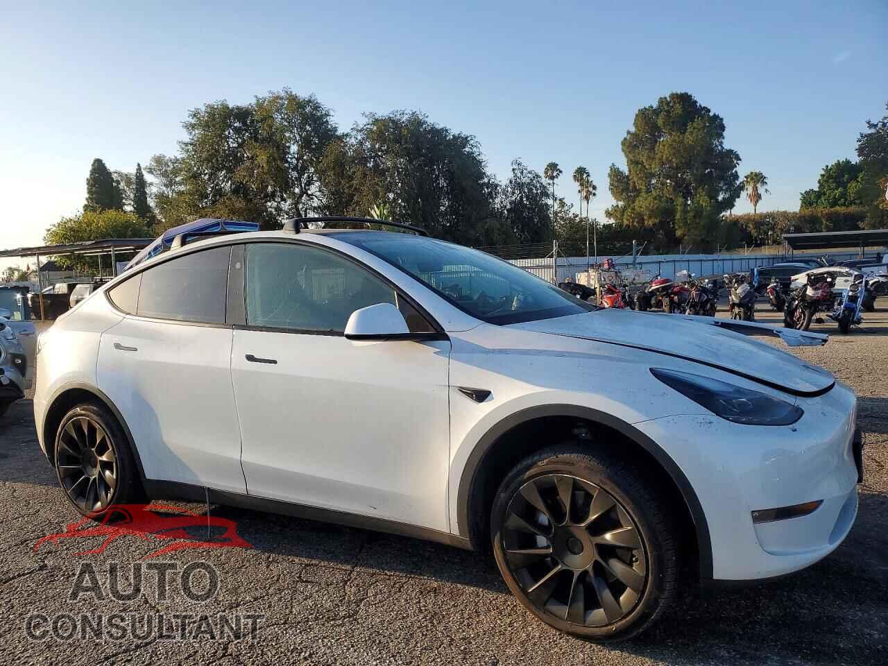TESLA MODEL Y 2023 - 7SAYGDEE9PF848774