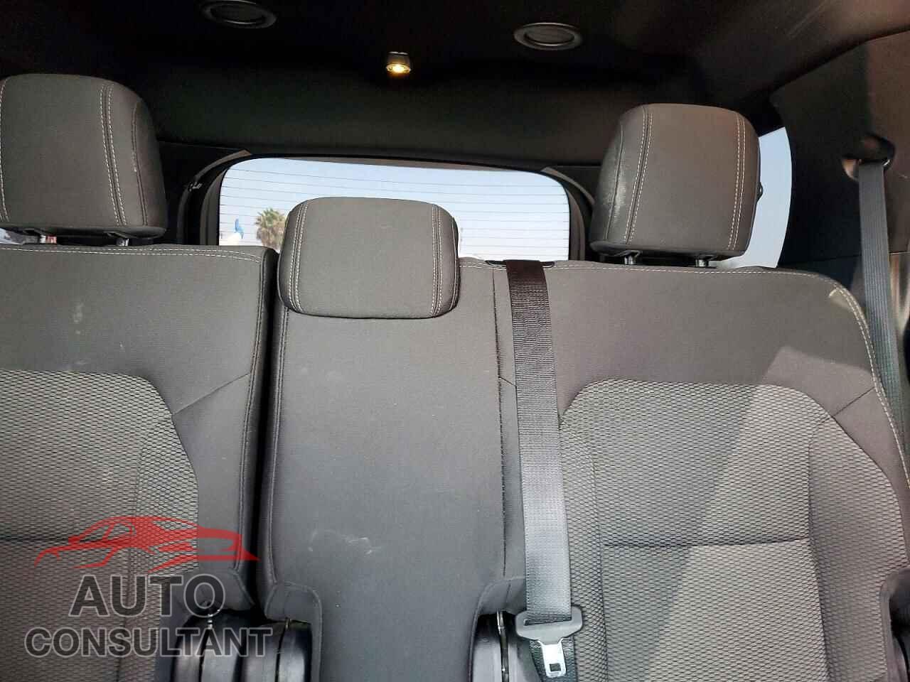 FORD EXPLORER 2017 - 1FM5K7D89HGD03866