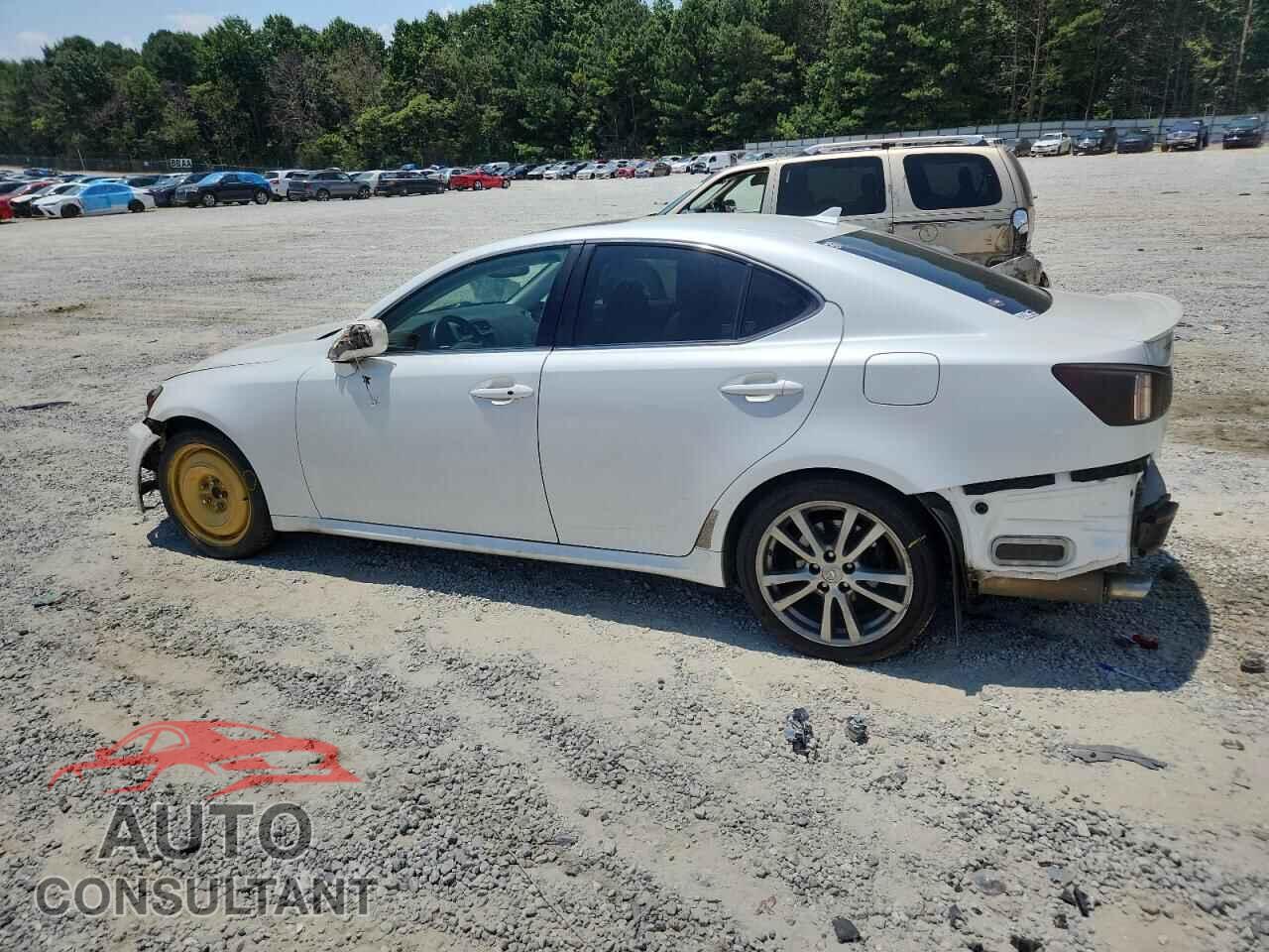LEXUS IS 2011 - JTHBF5C29B5131031
