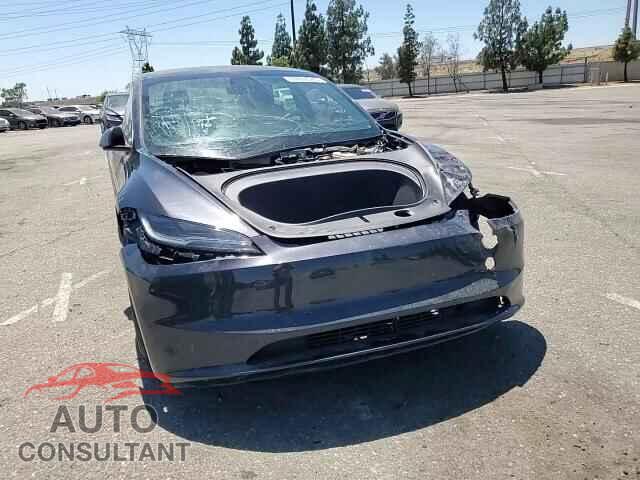 TESLA MODEL 3 2025 - 5YJ3E1EA4SF004420