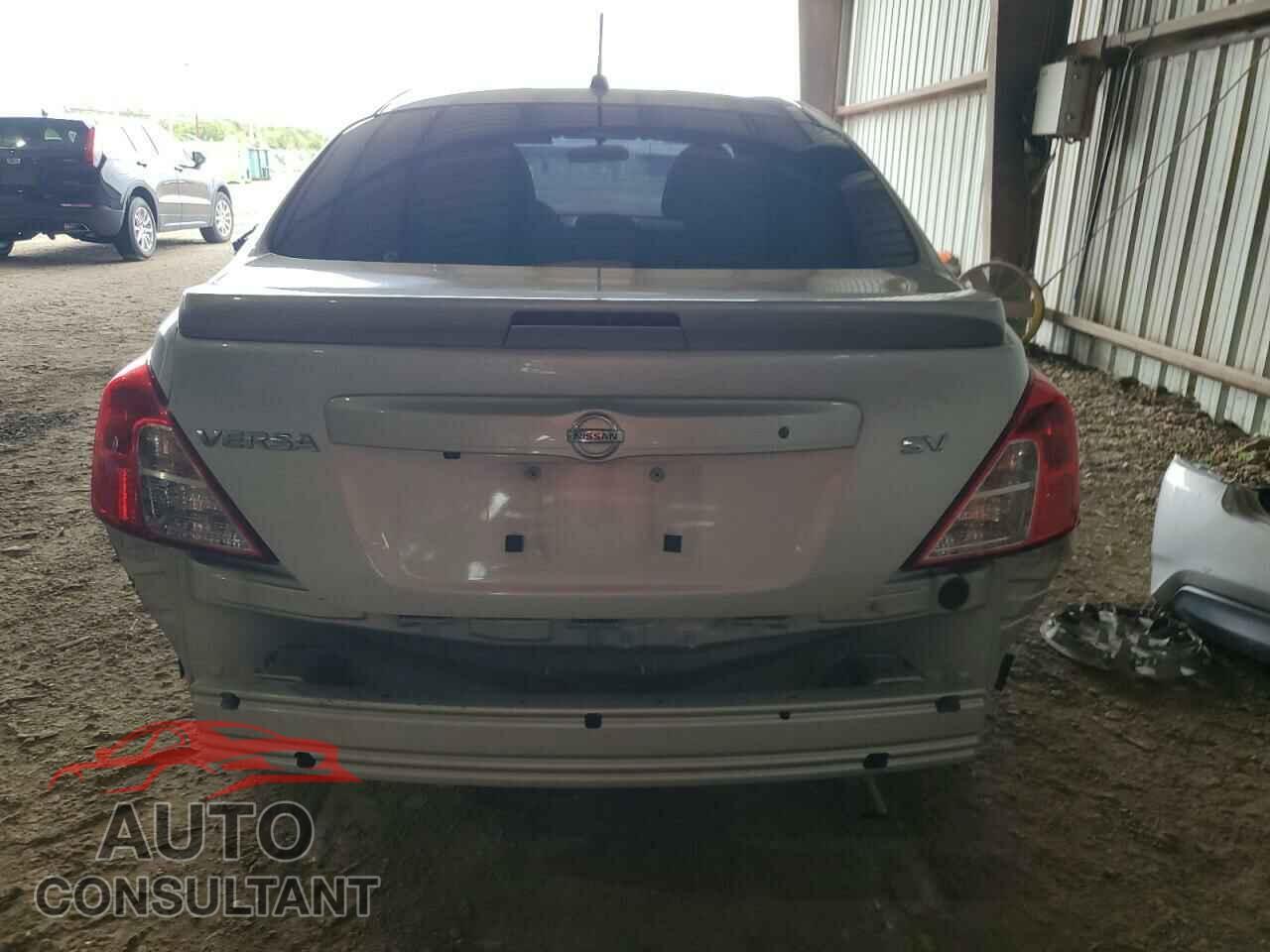 NISSAN VERSA 2019 - 3N1CN7AP3KL875200