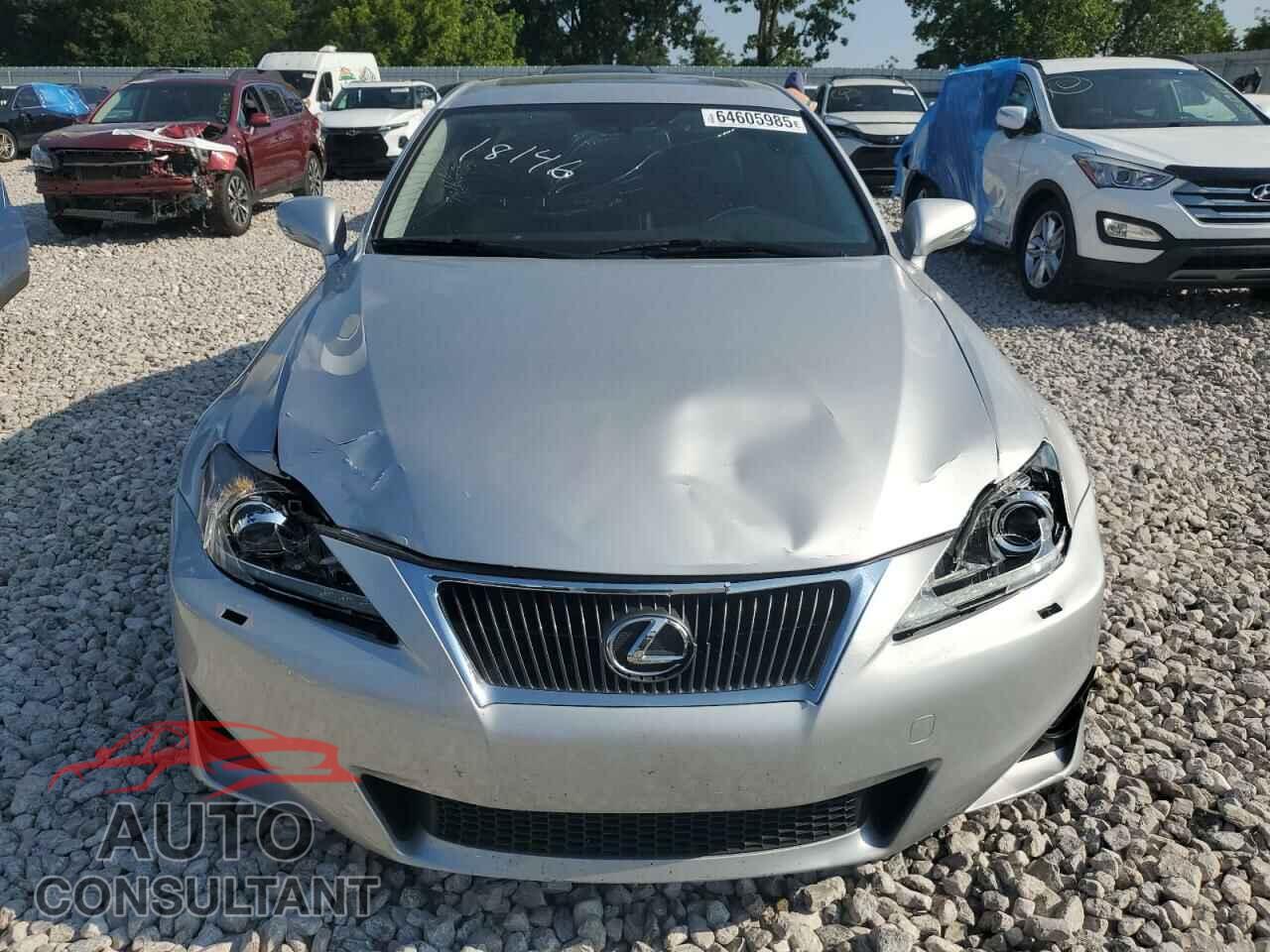 LEXUS IS 2011 - JTHCE5C28B5000339
