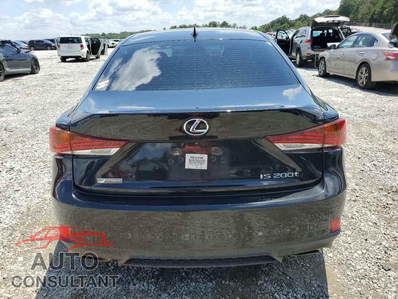LEXUS IS 2017 - JTHBA1D29H5051985