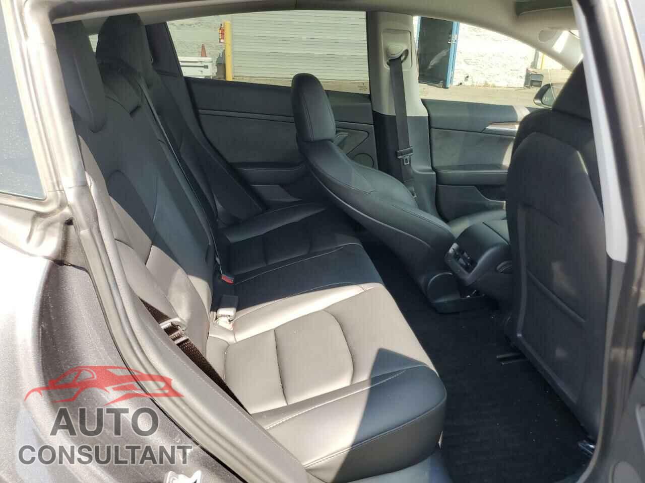 TESLA MODEL 3 2023 - 5YJ3E1EA4PF691552