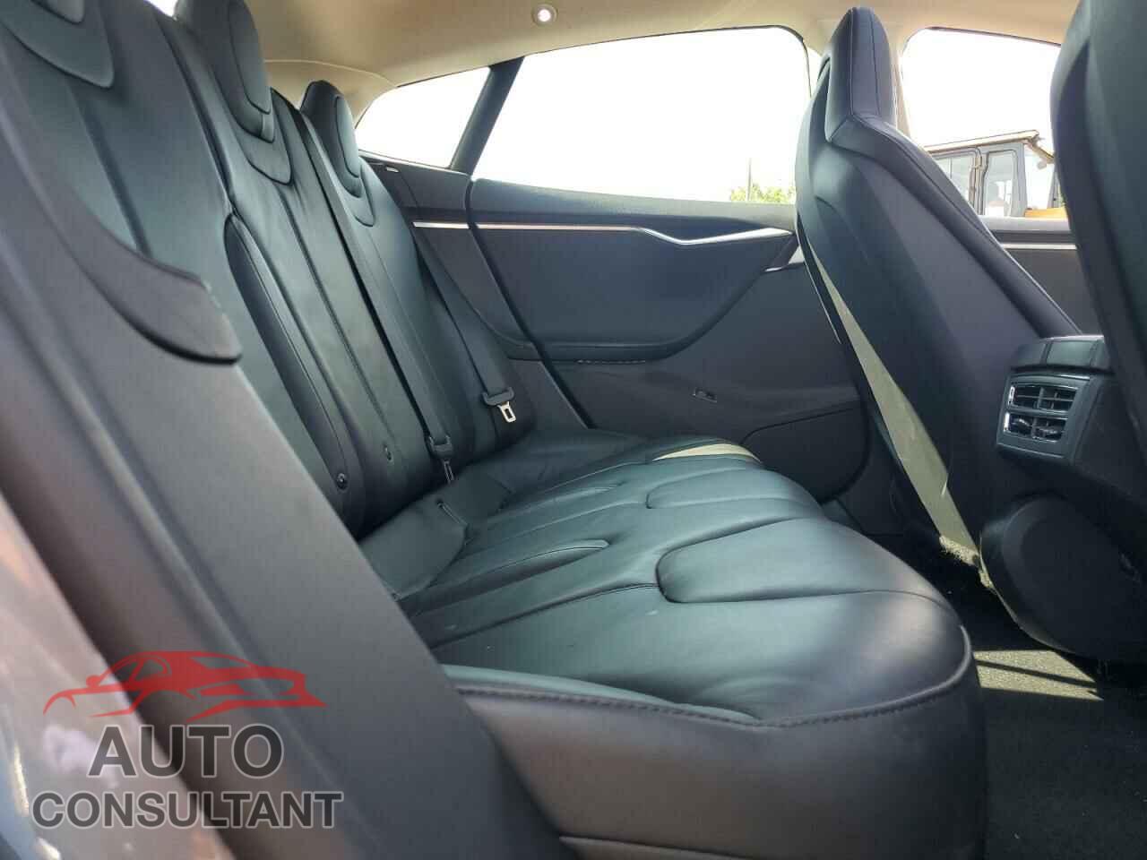 TESLA MODEL S 2013 - 5YJSA1CN5DFP08769