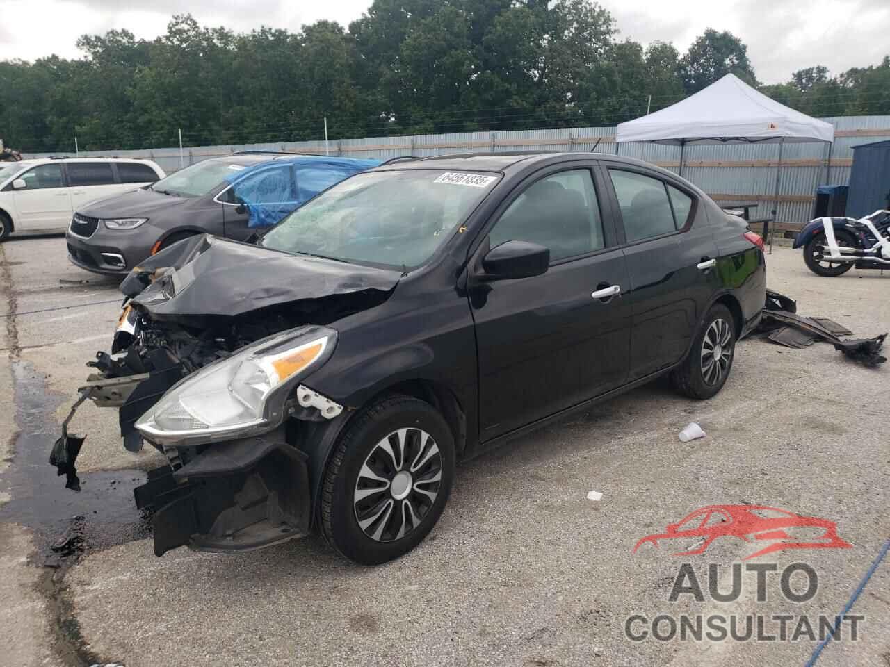 NISSAN VERSA 2018 - 3N1CN7AP5JL809519