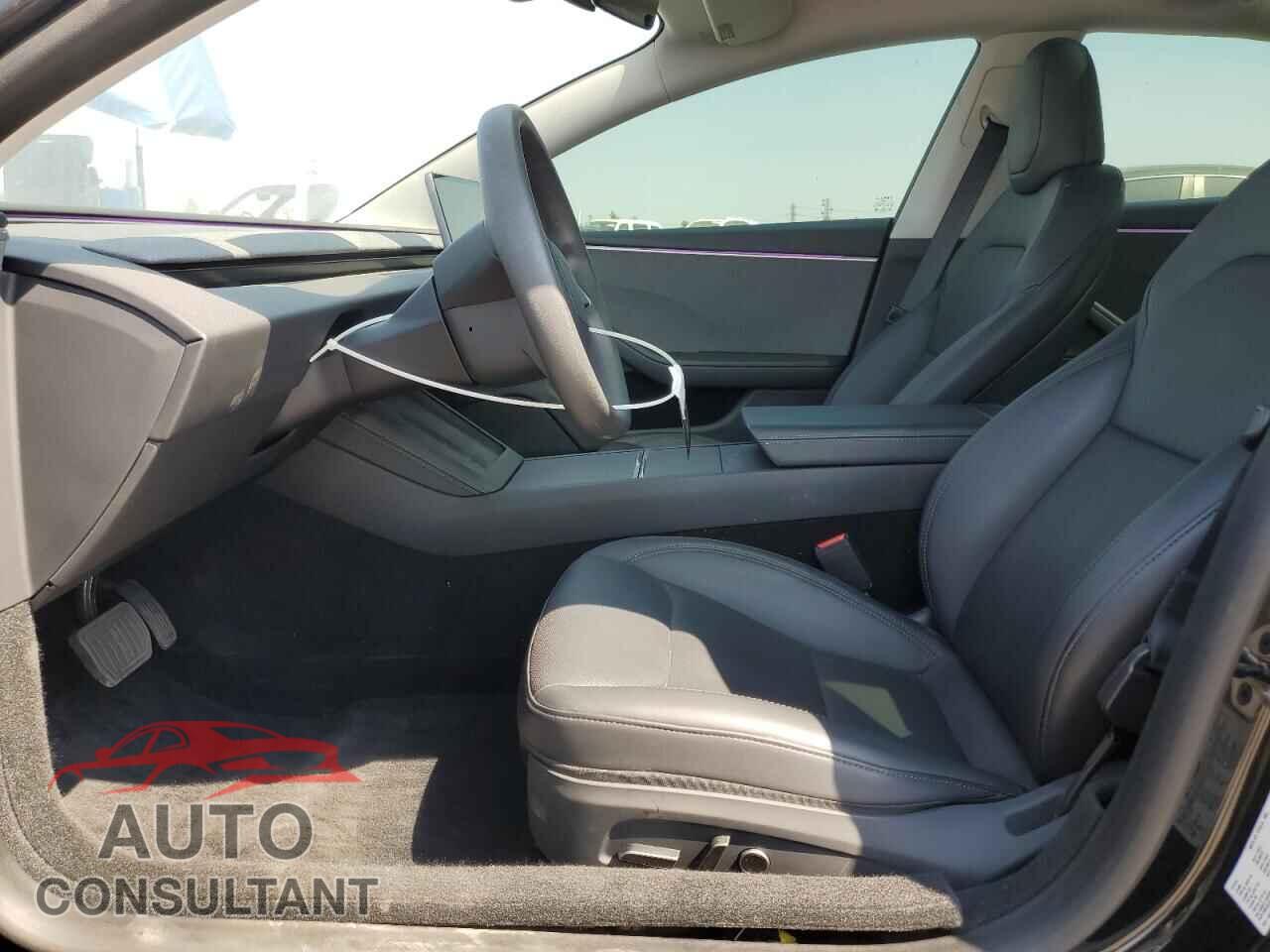 TESLA MODEL 3 2024 - 5YJ3E1EA0RF727207