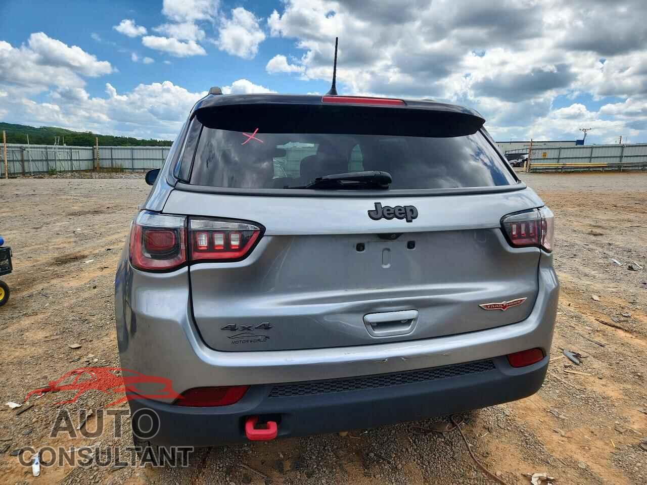 JEEP COMPASS 2019 - 3C4NJDDB3KT669049