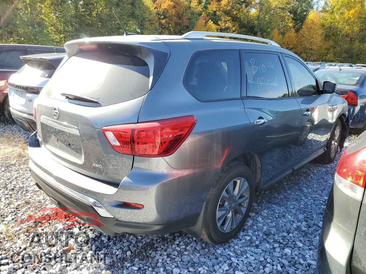 NISSAN PATHFINDER 2018 - 5N1DR2MM3JC655765