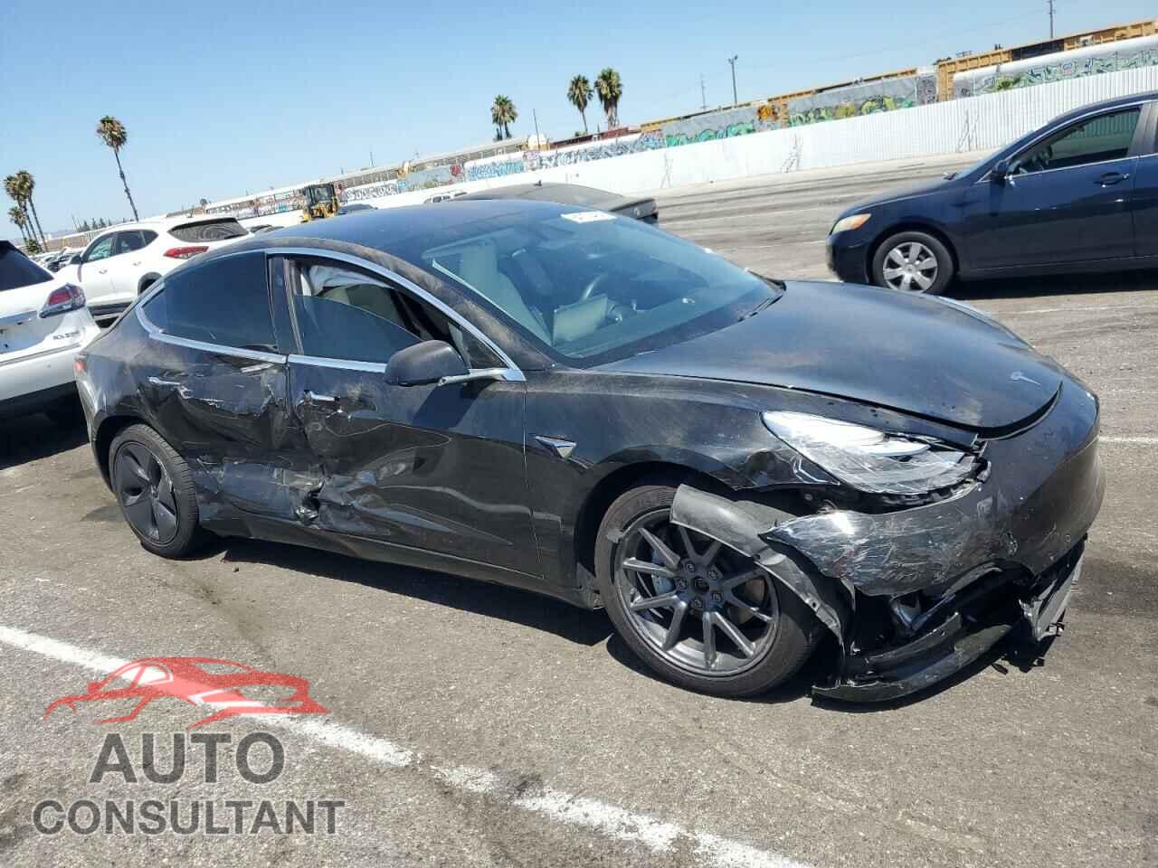 TESLA MODEL 3 2019 - 5YJ3E1EB6KF195136