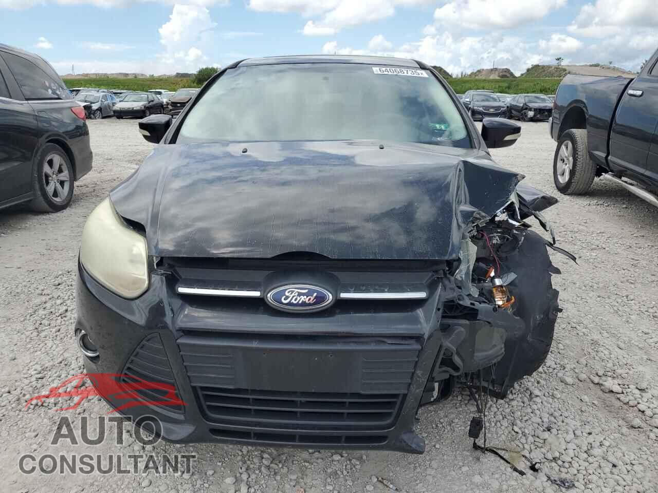 FORD FOCUS 2014 - 1FADP3F21EL215471