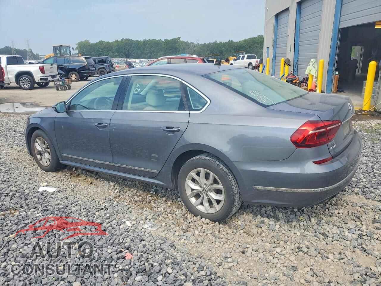 VOLKSWAGEN PASSAT 2017 - 1VWAT7A35HC024492