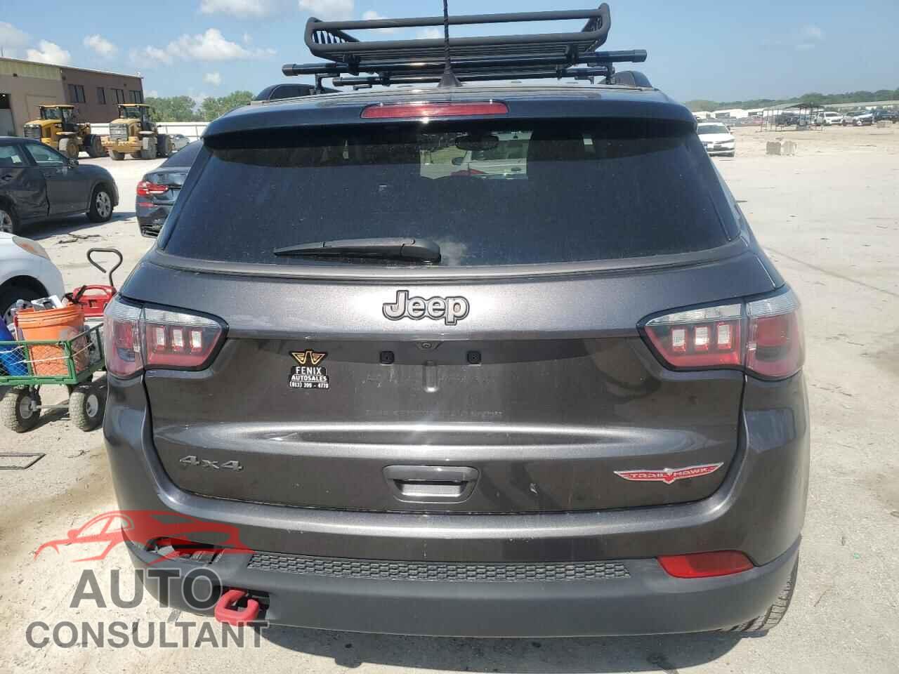 JEEP COMPASS 2018 - 3C4NJDDB2JT198932