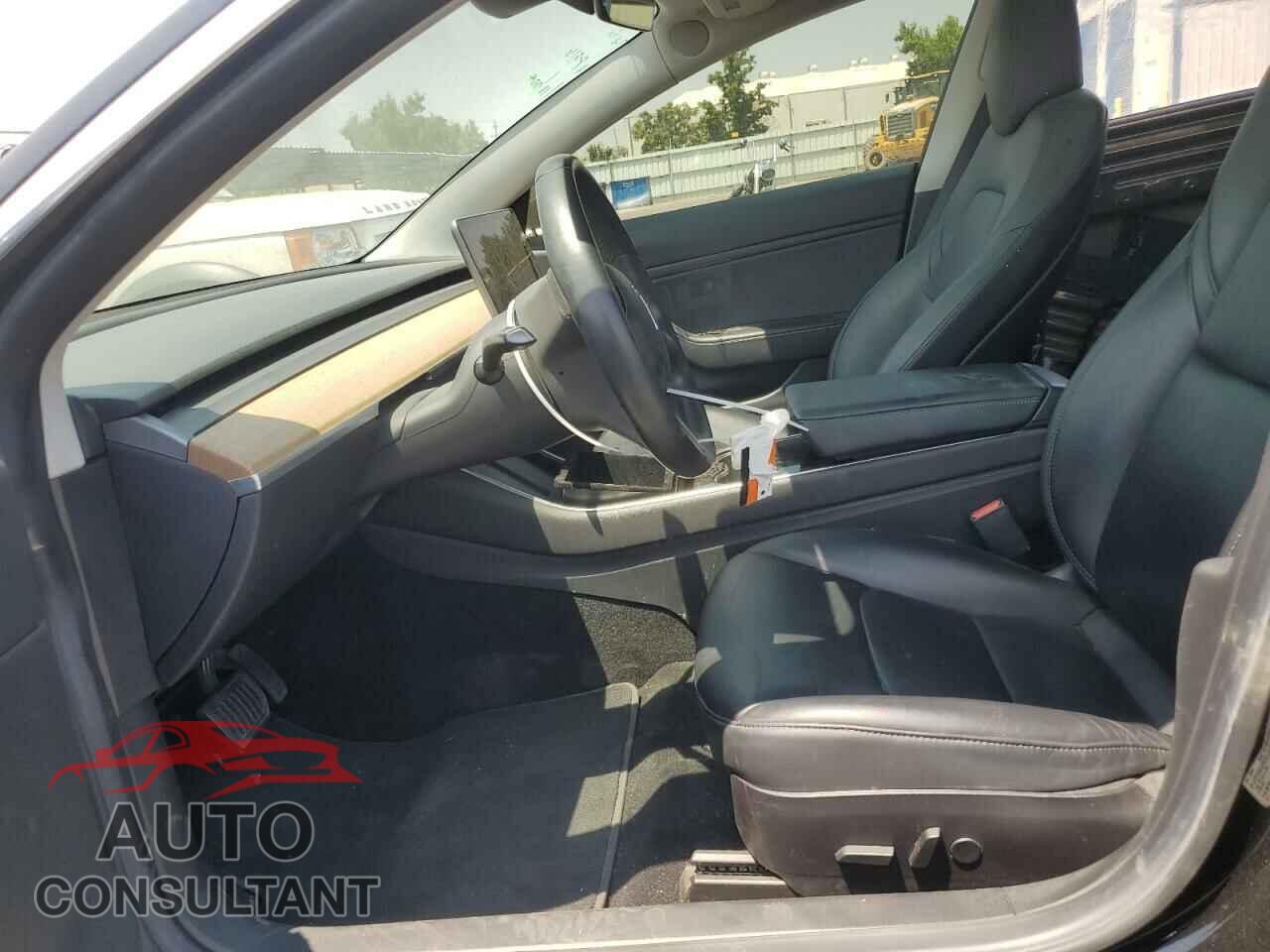 TESLA MODEL 3 2019 - 5YJ3E1EBXKF418438