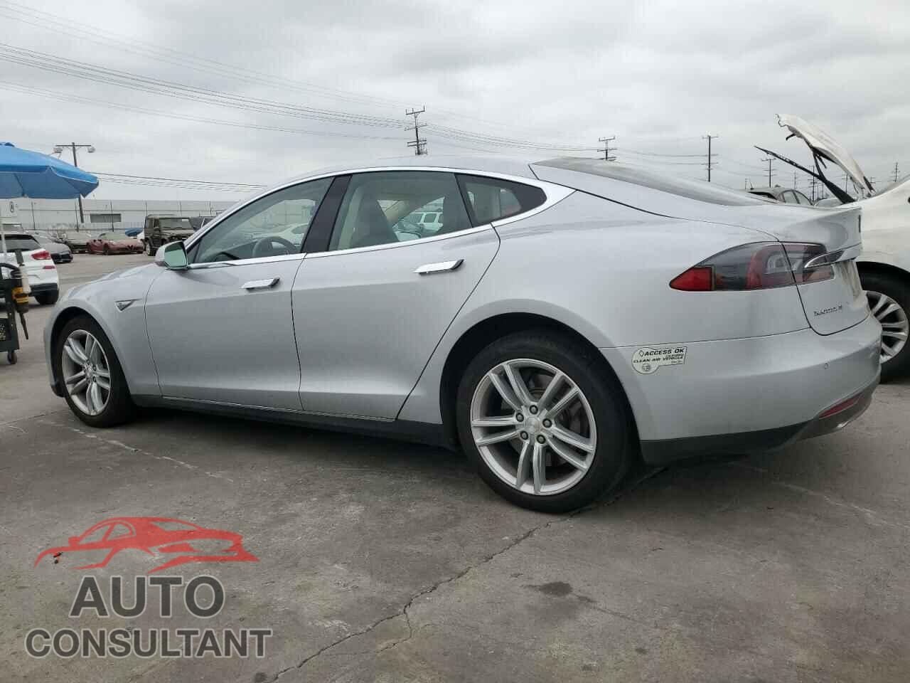 TESLA MODEL S 2014 - 5YJSA1H14EFP34335