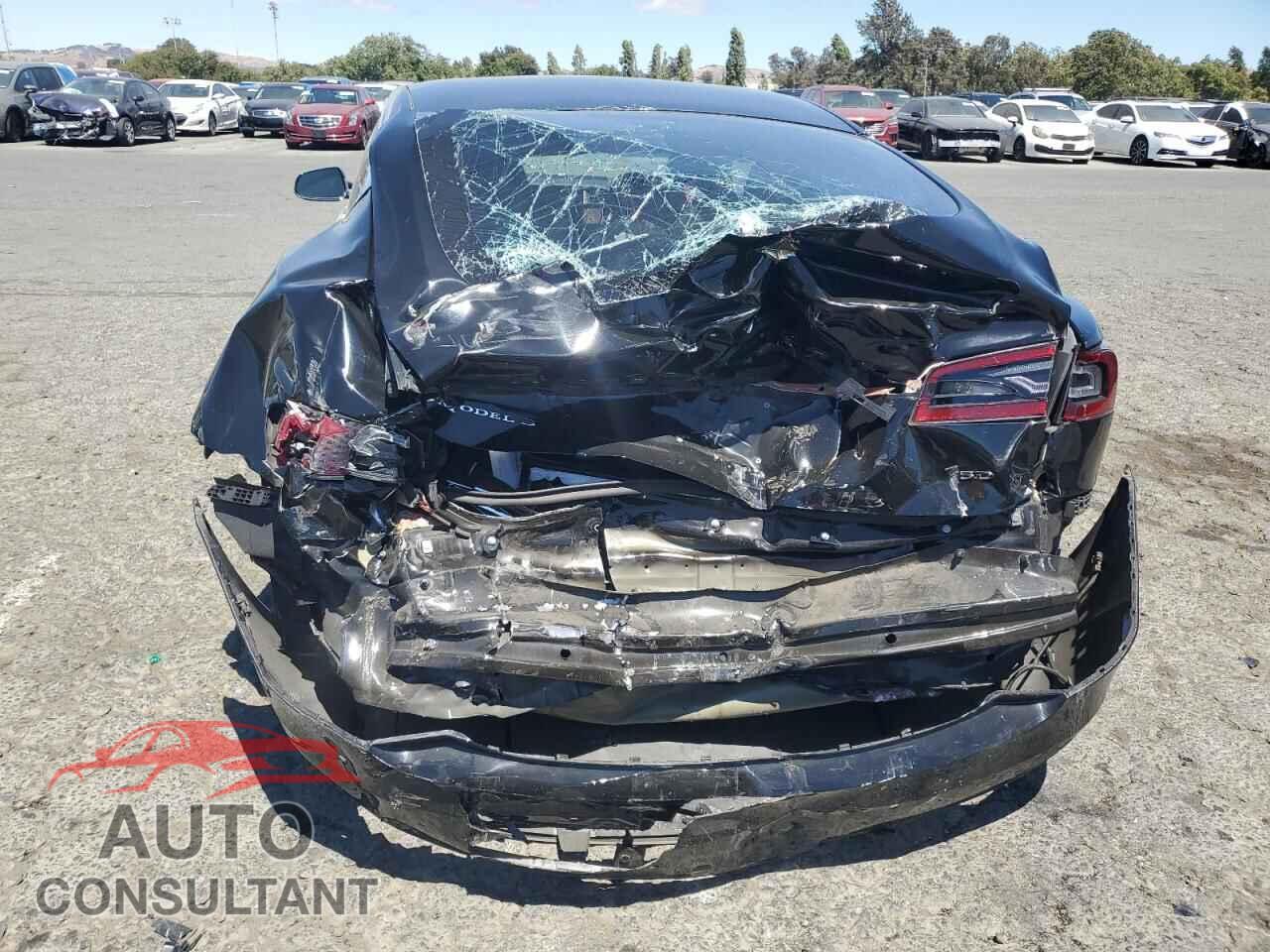 TESLA MODEL S 2018 - 5YJSA1E21JF295148