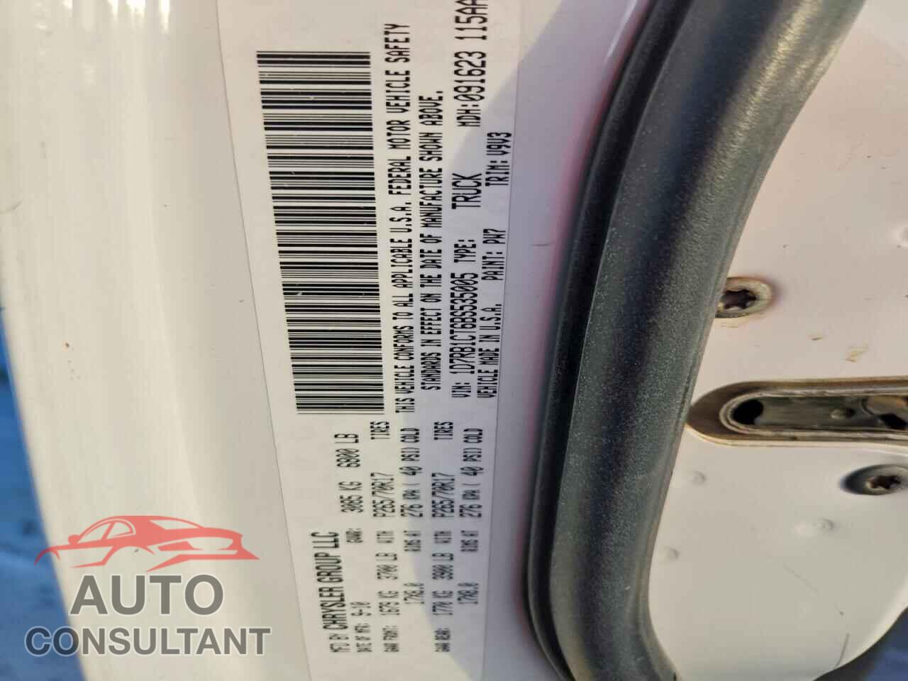 DODGE RAM 1500 2011 - 1D7RB1CT6BS535005