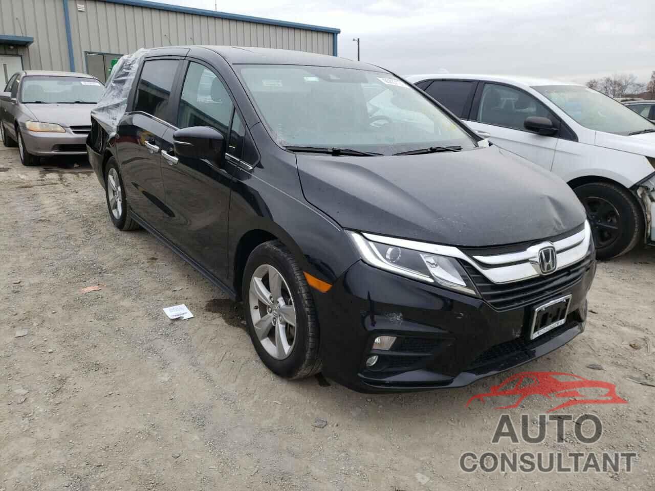 HONDA ODYSSEY 2018 - 5FNRL6H71JB095206