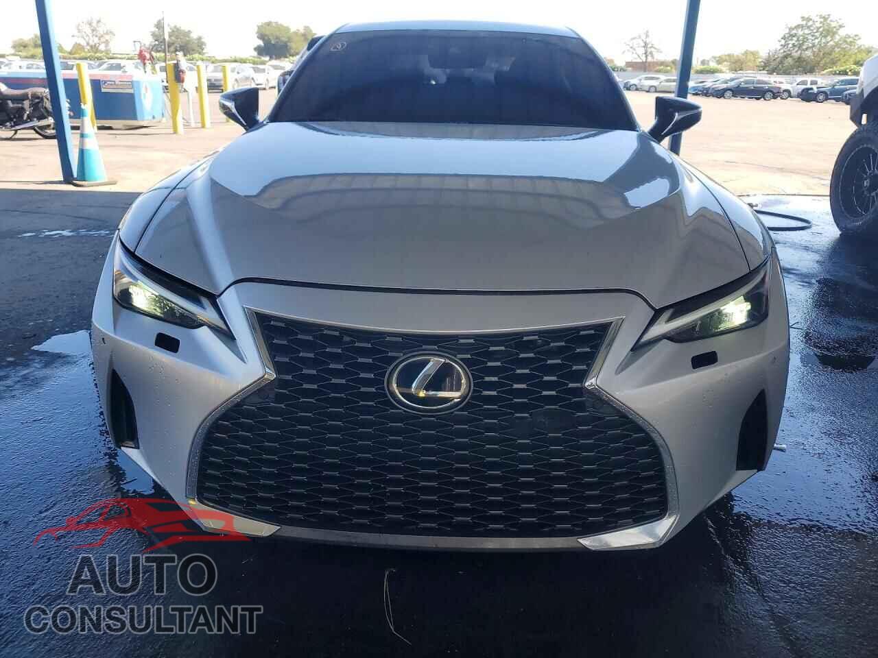 LEXUS IS 2021 - JTHCA1D22M5112558