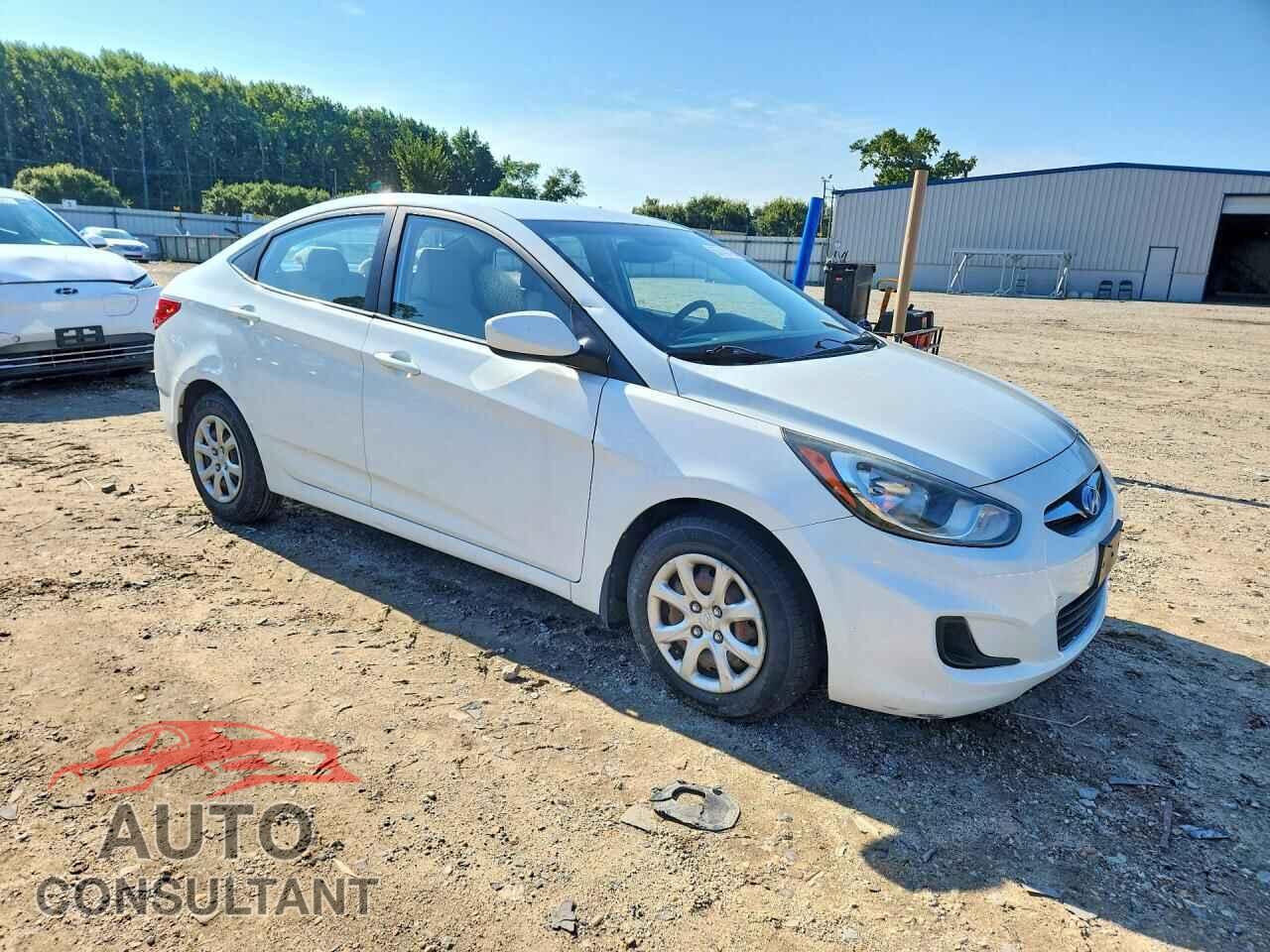 HYUNDAI ACCENT 2013 - KMHCT4AE6DU393552