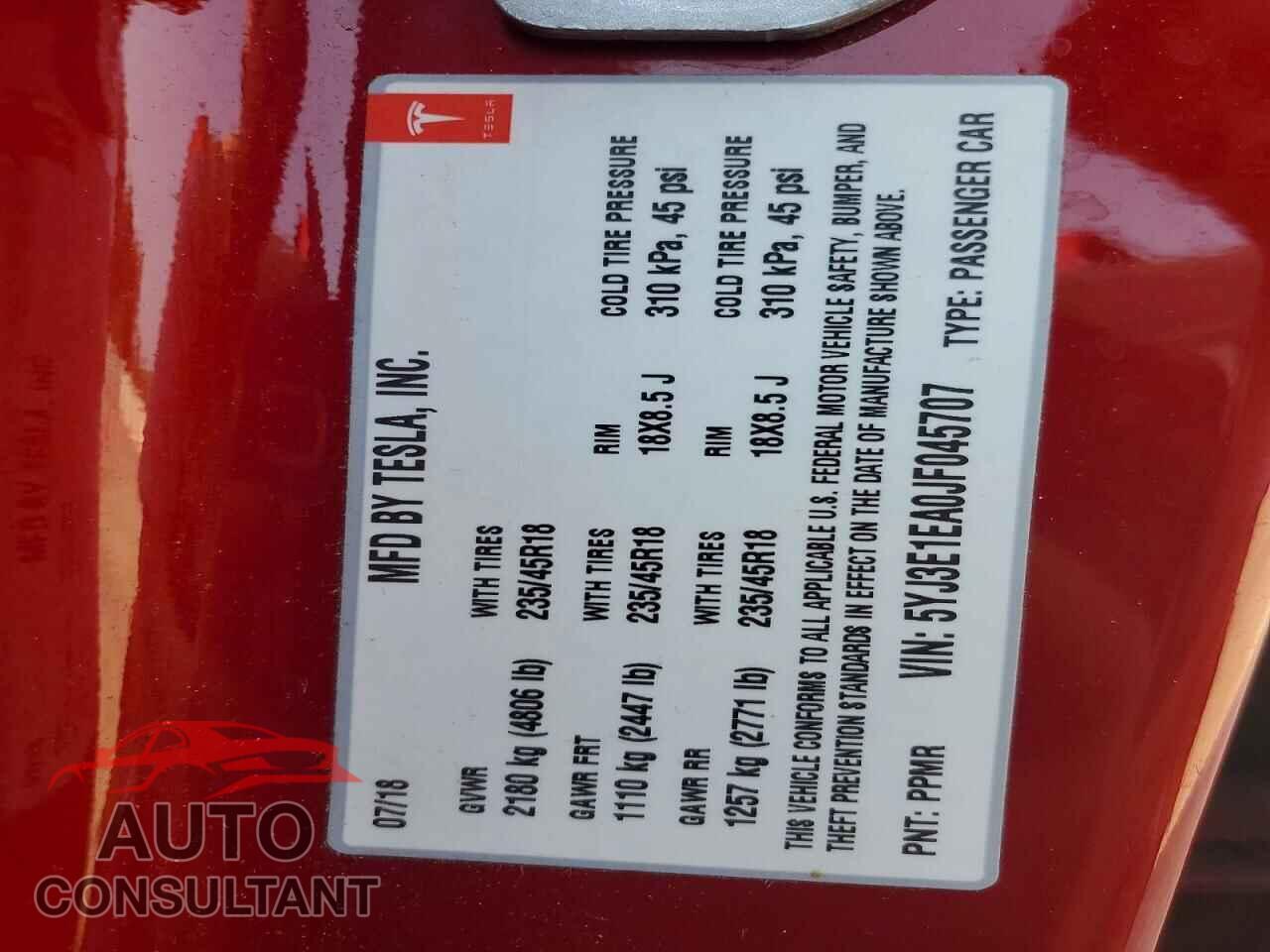 TESLA MODEL 3 2018 - 5YJ3E1EA0JF045707