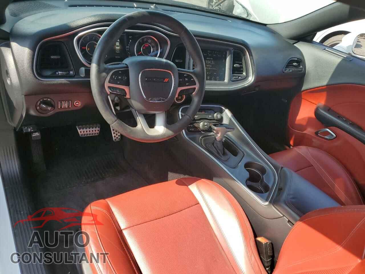 DODGE CHALLENGER 2016 - 2C3CDZBT8GH143155