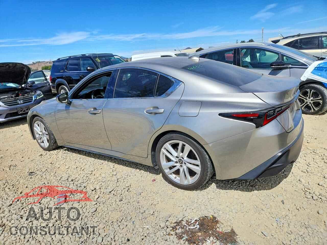 LEXUS IS 2021 - JTHCA1D22M5112169
