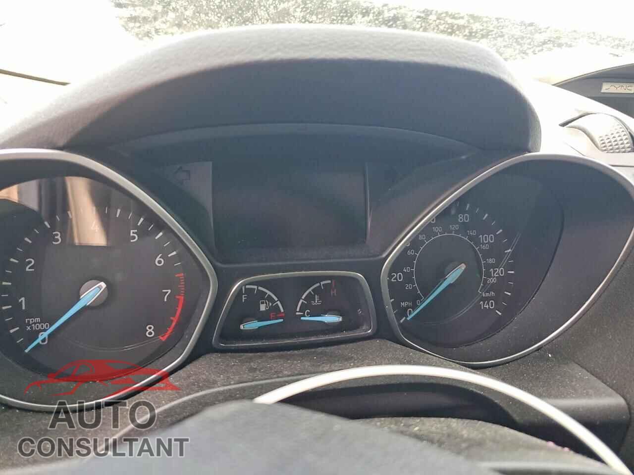 FORD ESCAPE 2017 - 1FMCU0F7XHUD87193
