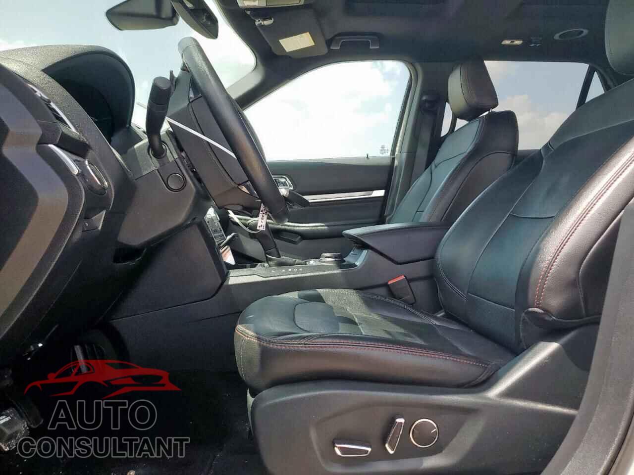 FORD EXPLORER 2018 - 1FM5K8GT9JGB01640