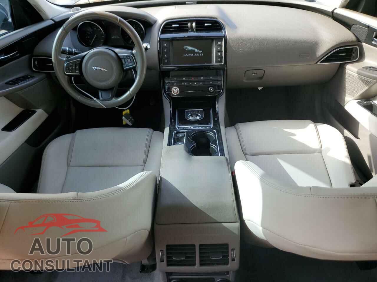 JAGUAR XE 2017 - SAJAR4BG5HA958764