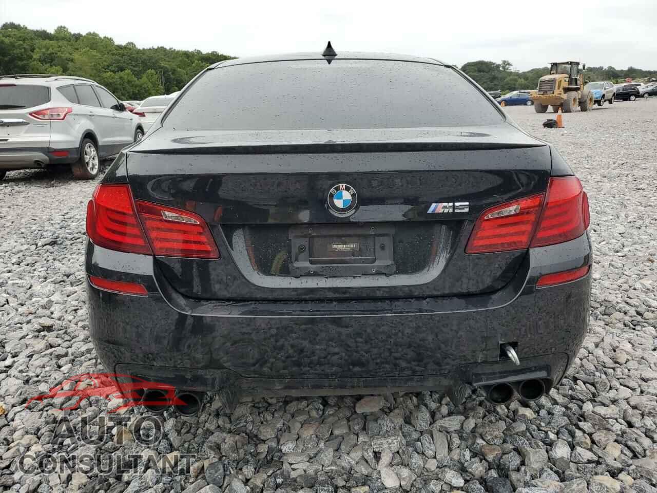 BMW M5 2013 - WBSFV9C53DD096852